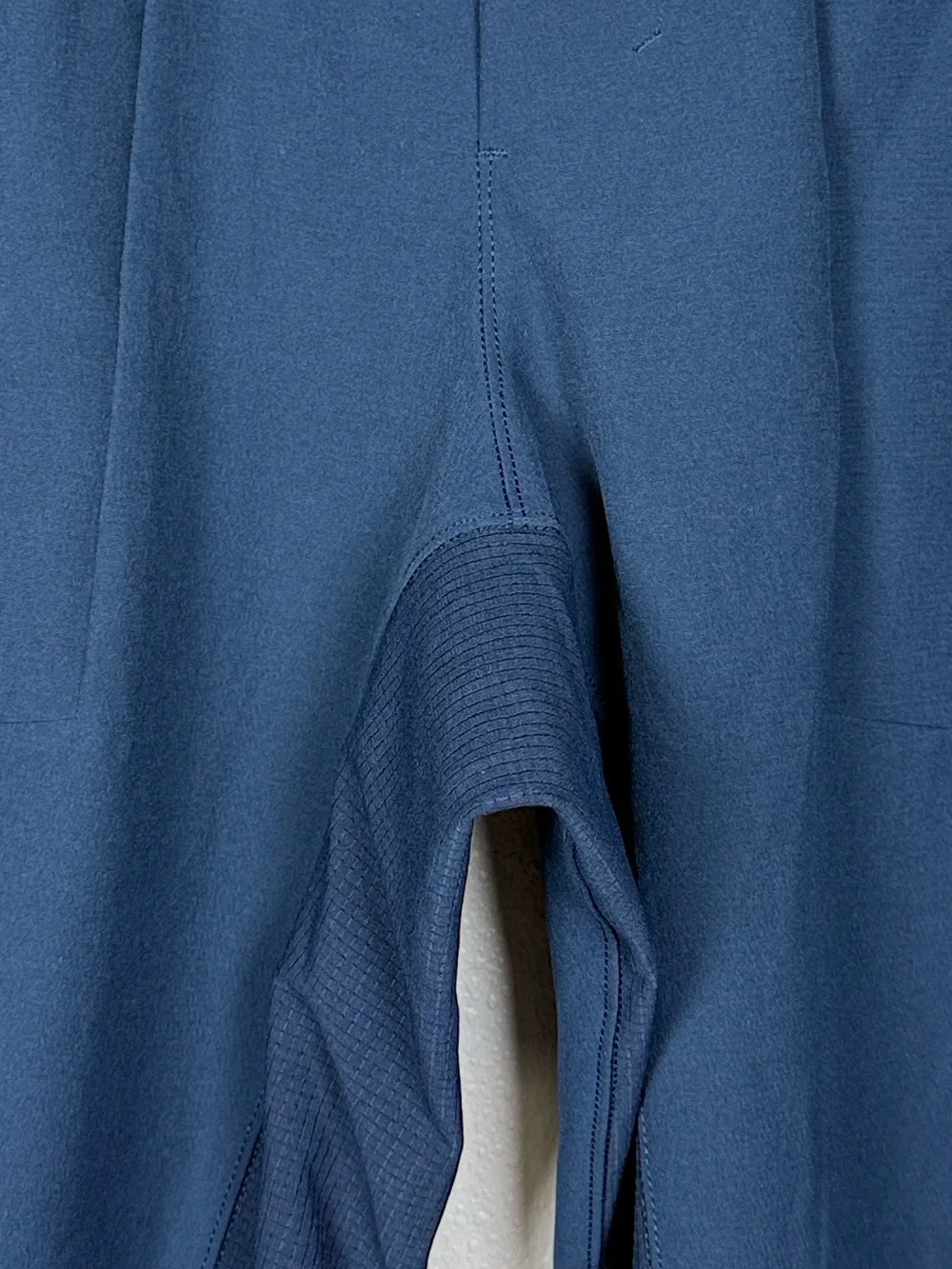 Lululemon License to Train Jogger Men L Blue M5AEGS Workout Athletic LTT Pants